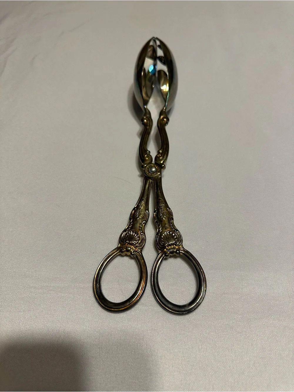 Vintage  Sheffield Silver plated Salad Scissors / Tongs NWOT